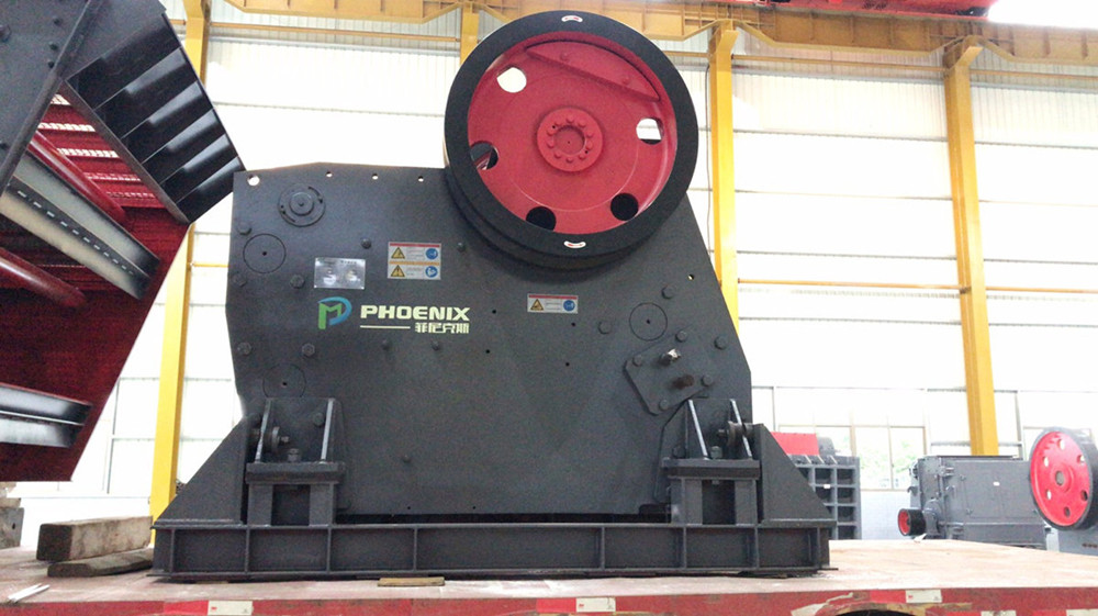 PV710颚式破碎机